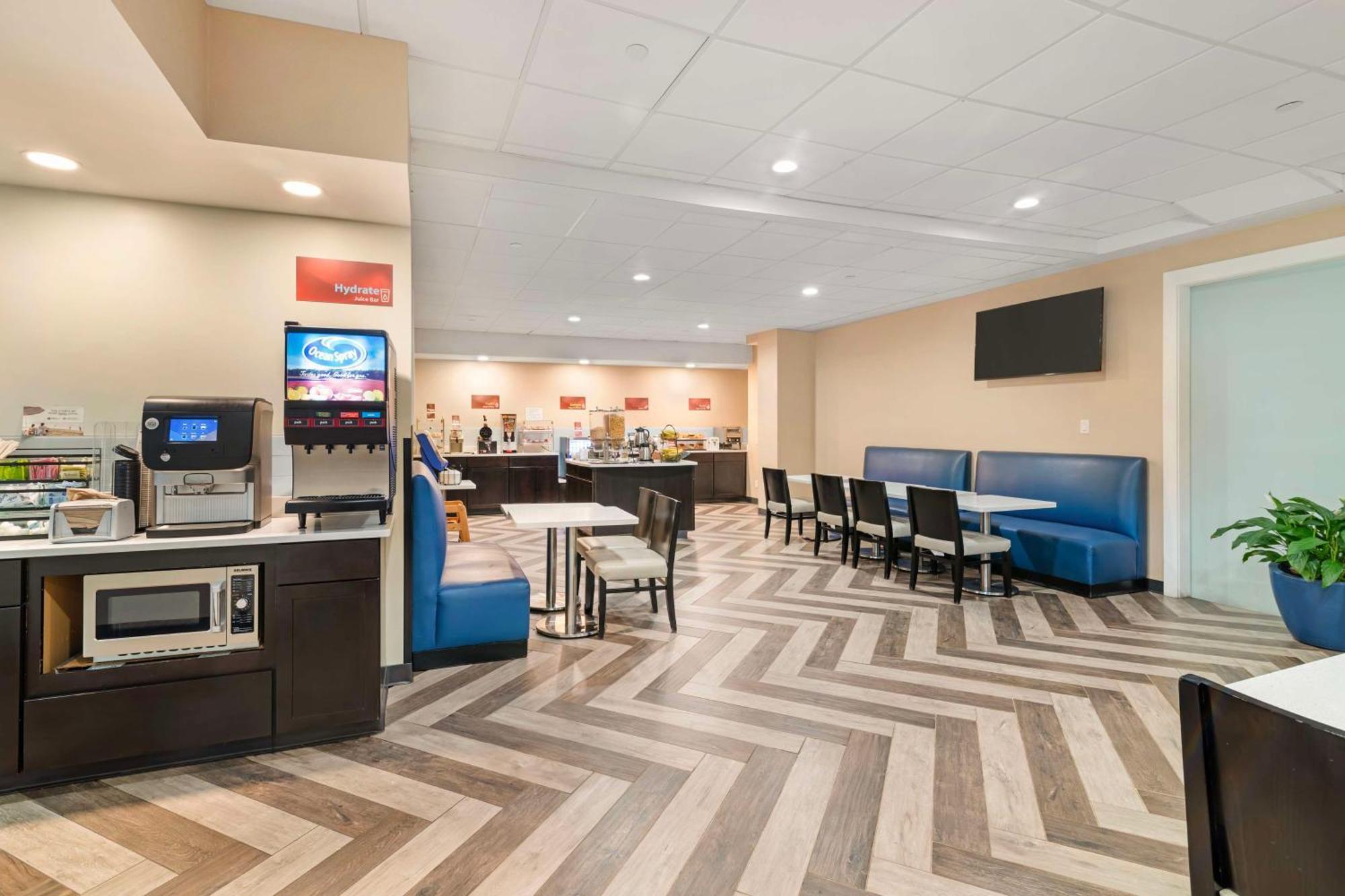Best Western Plus Landmark Inn Laconia Ngoại thất bức ảnh