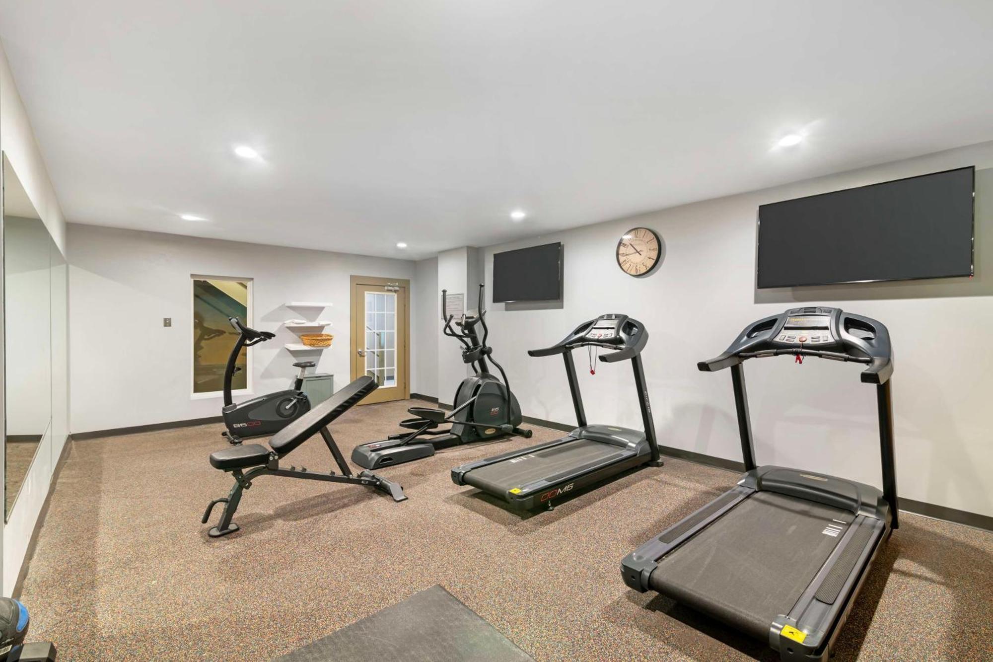 Best Western Plus Landmark Inn Laconia Ngoại thất bức ảnh