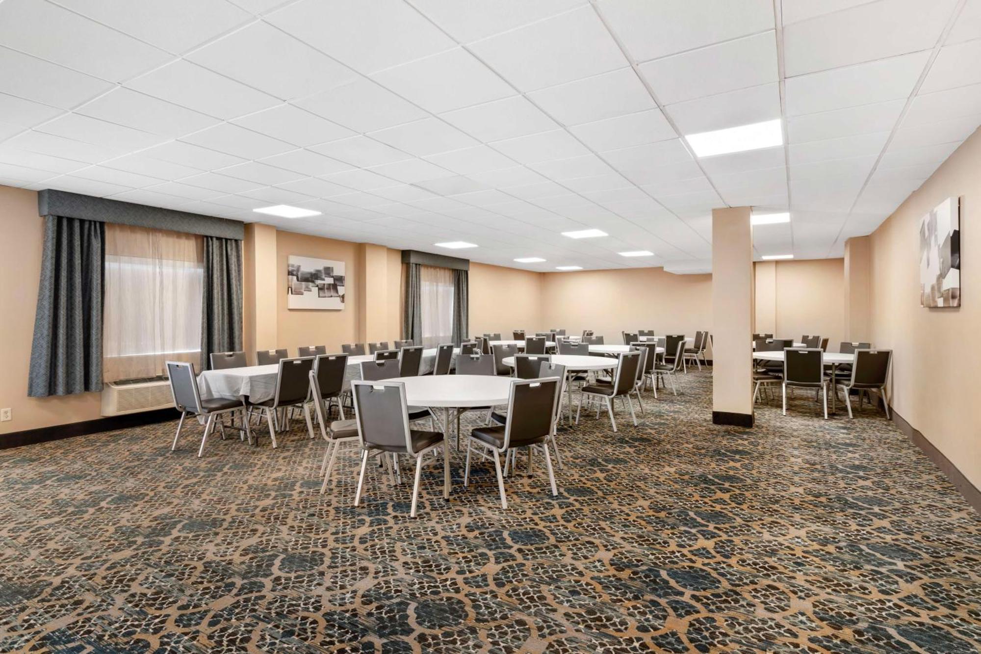 Best Western Plus Landmark Inn Laconia Ngoại thất bức ảnh